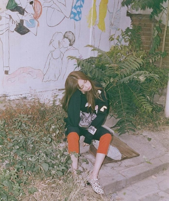 Áo thun dài tay họa tiết 