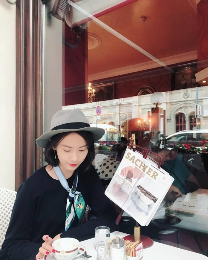 5 mẫu áo thun dài tay nữ đẹp được sao Hàn lăng xê nhiệt tình