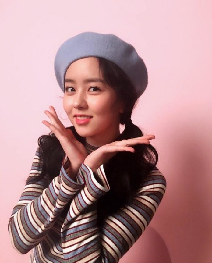 Áo thun dài tay nữ sọc ngang