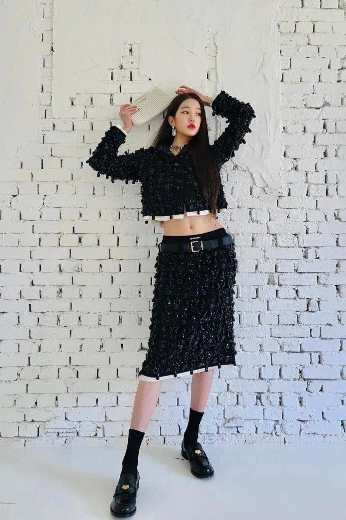 Chọn những dáng áo suông không quá ngắn là gợi ý tối ưu