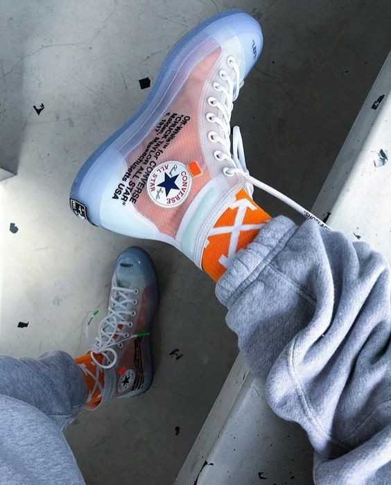 Off-White x Converse Chuck 70
