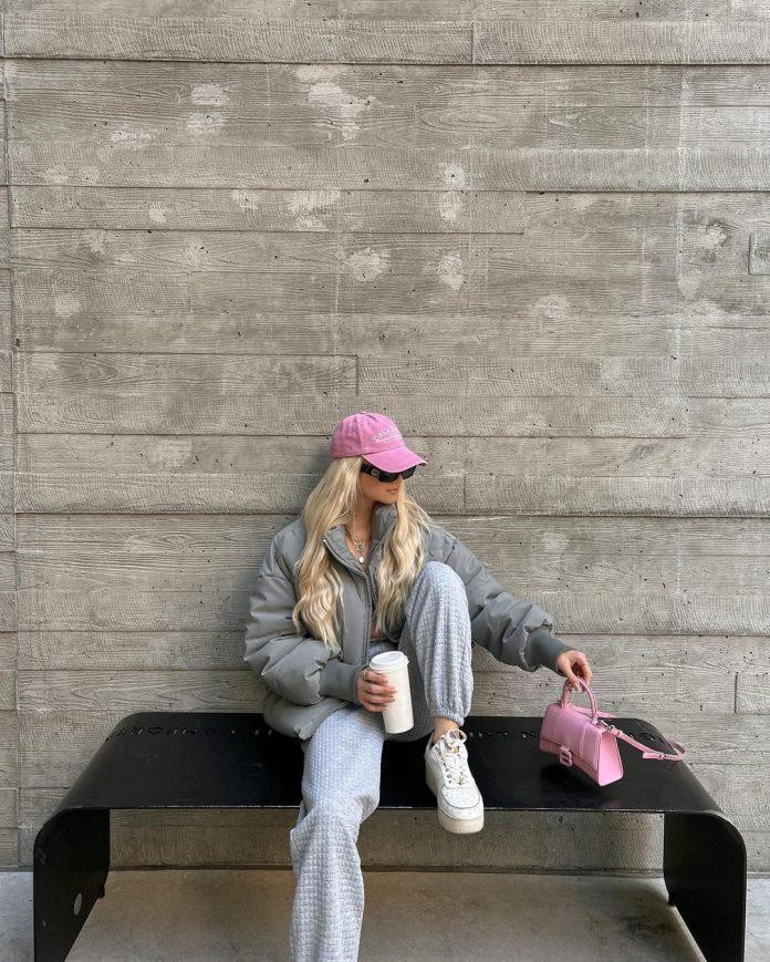 Phụ kiện sáng màu cho outfit thêm nổi bật