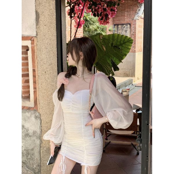 10+ mẫu đầm dạ hội, dự tiệc sang trọng, hot trend nhất hiện nay