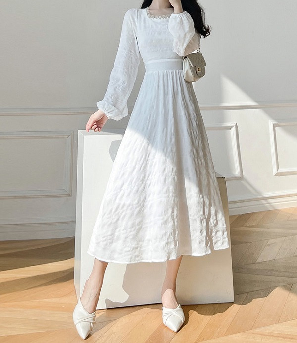 10 mẫu váy dạ hội trắng dự tiệc đẹp mà chị em không thể bỏ qua