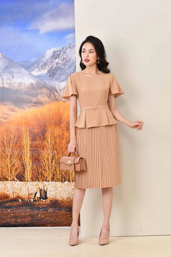 20+ mẫu váy đầm peplum dự tiệc giúp tôn dáng, sang trọng