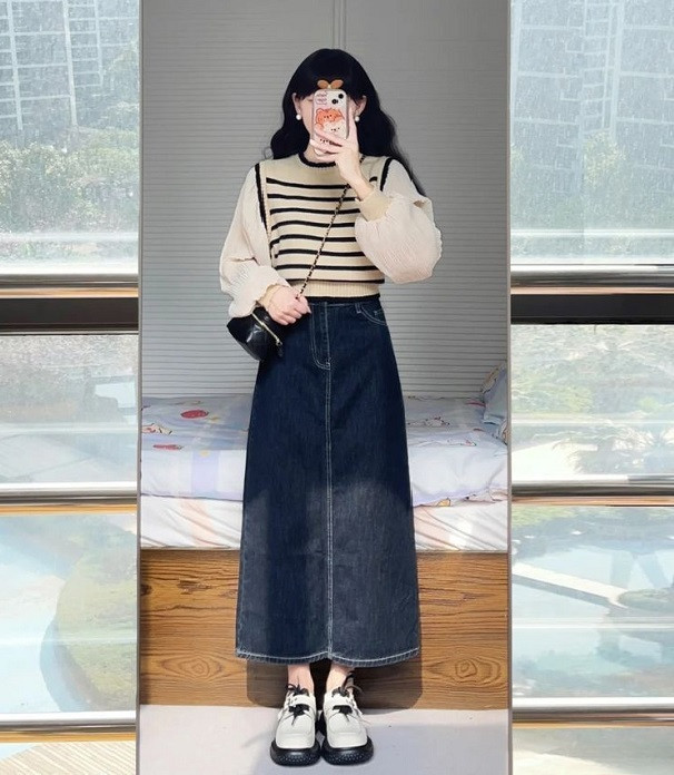 Bật mí tips phối chân váy jean đi đám cưới cực xinh