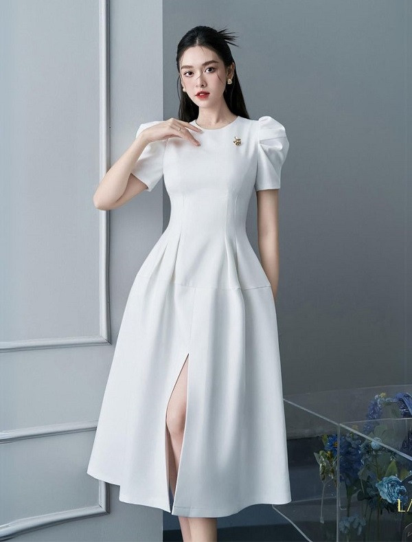 Các mẫu váy xẻ tà đẹp, sang chảnh | Cách phối đầm xẻ tà dự tiệc