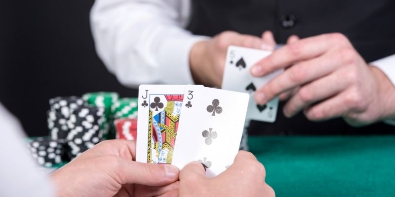 Chơi Bài Poker Texas Tại W88 Dành Cho Người Mới Bắt Đầu