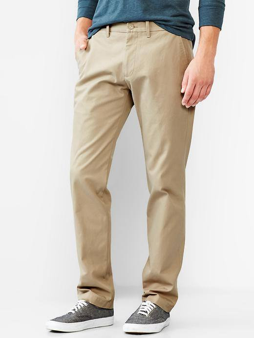 Chọn quần cho chàng trai chân cong