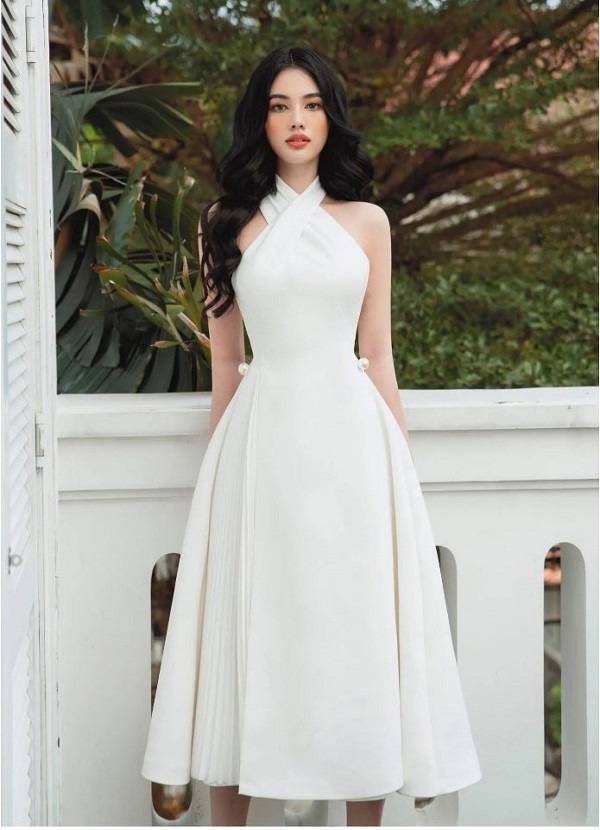 Những mẫu váy trắng dự tiệc cao cấp, đẹp nhất hiện nay