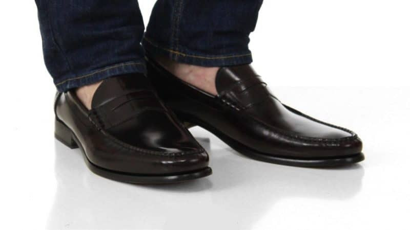 Gợi ý các loại giày hợp với quần jean nam