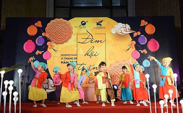 Gợi ý những concept trang trí trung thu tại nhà, ngoài trời, sân khấu