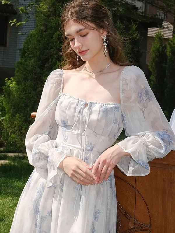 Gợi ý những kiểu váy đi đám cưới cho giới trẻ