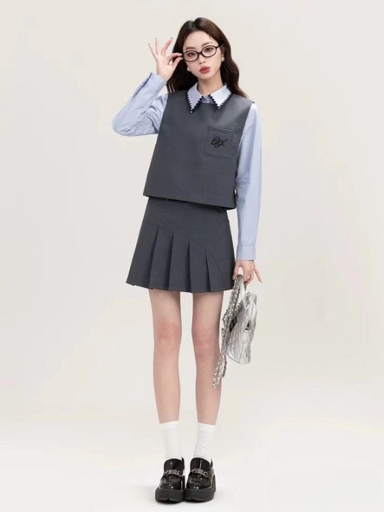 Mặc váy chữ A nên mang giày gì? Cách phối giày với chân váy