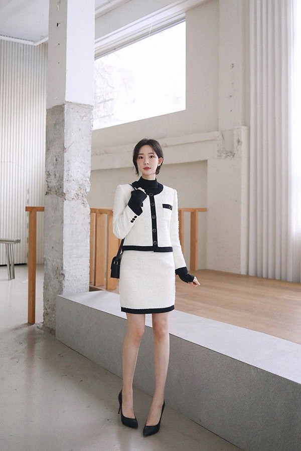 Mặc váy suông đi giày gì? Cách Cách phối giày với đầm suông đẹp và sành điệu