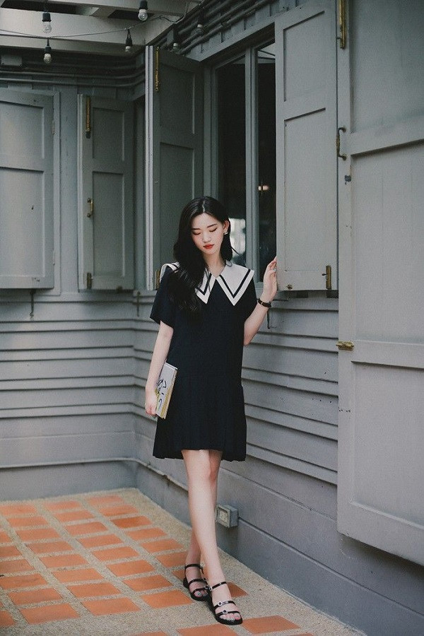 Mặc váy suông đi giày gì? Cách Cách phối giày với đầm suông đẹp và sành điệu