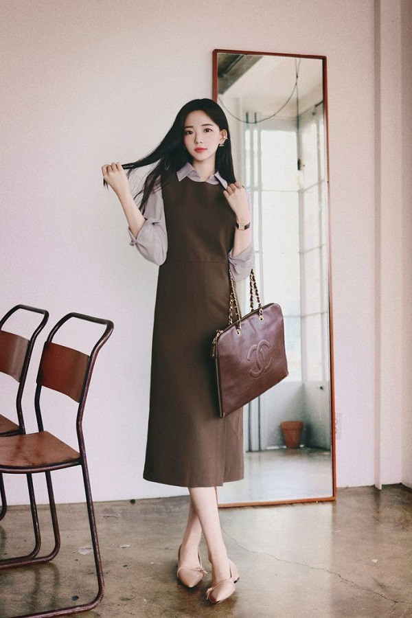 Mặc váy suông đi giày gì? Cách Cách phối giày với đầm suông đẹp và sành điệu