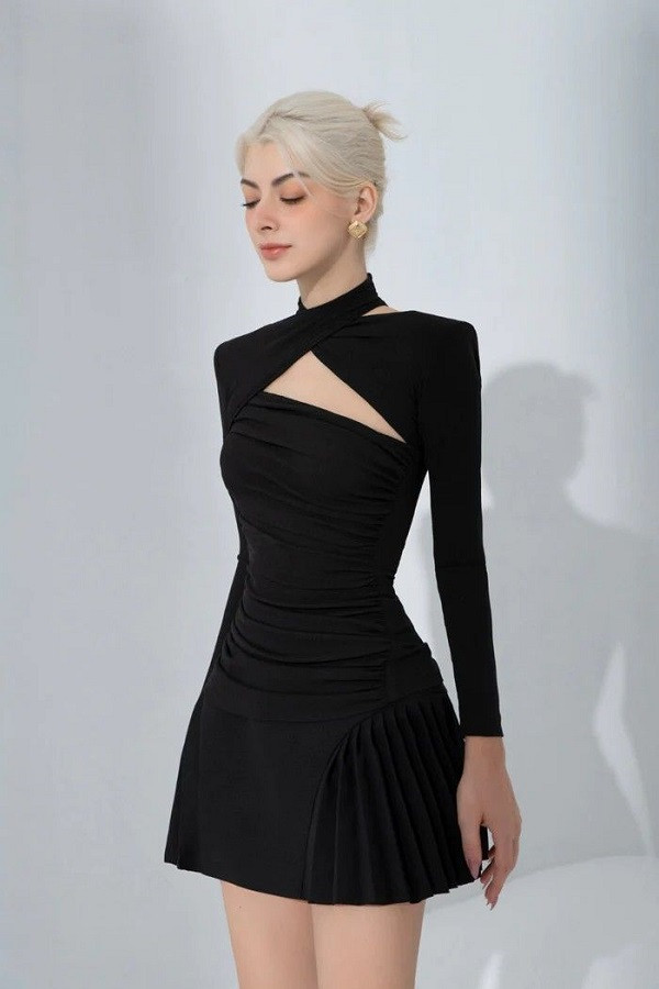 Những mẫu đầm đen dự tiệc sang trọng, trẻ trung, xu hướng thời trang mới