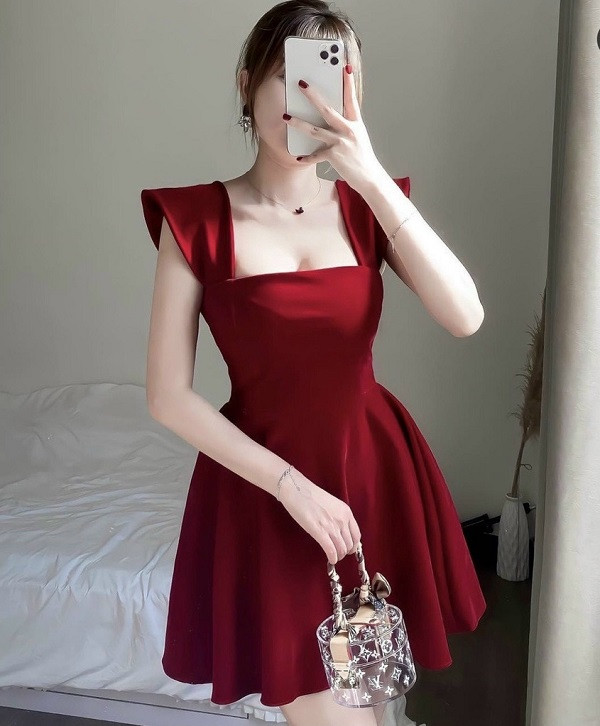 Những mẫu đầm nhung dự tiệc đẹp, cao cấp, tôn dáng