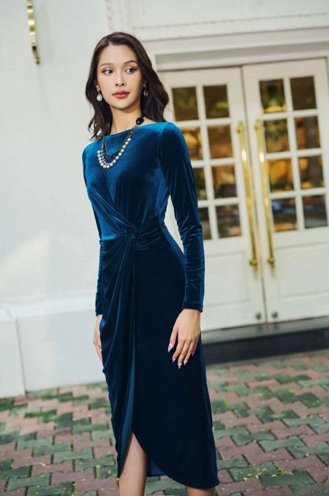 Những mẫu đầm nhung dự tiệc đẹp, cao cấp, tôn dáng