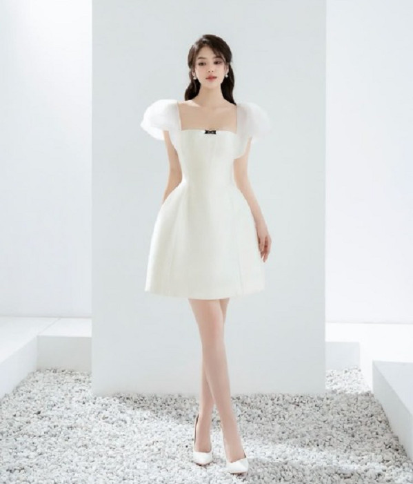 Những mẫu váy trắng dự tiệc cao cấp, đẹp nhất hiện nay