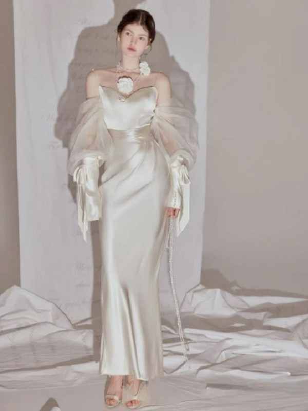 Những mẫu váy trắng dự tiệc cao cấp, đẹp nhất hiện nay