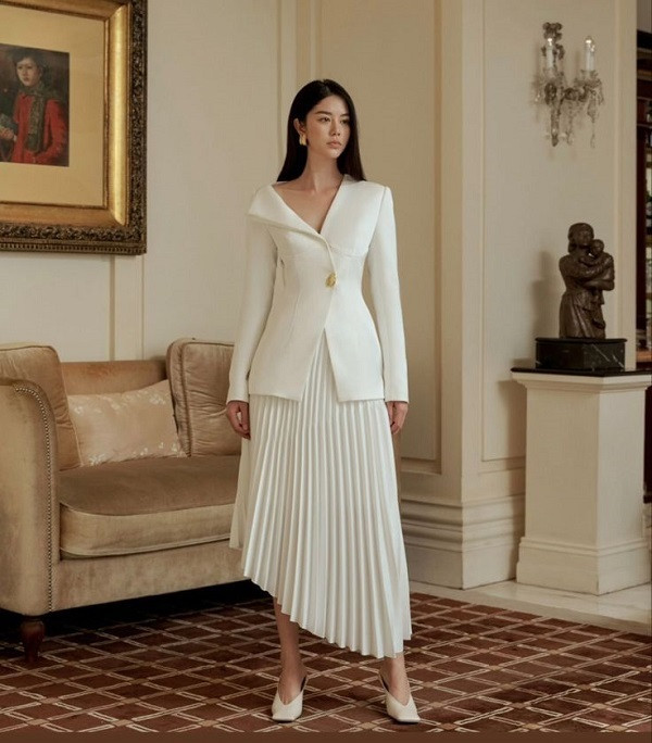 Những mẫu váy trắng dự tiệc cao cấp, đẹp nhất hiện nay