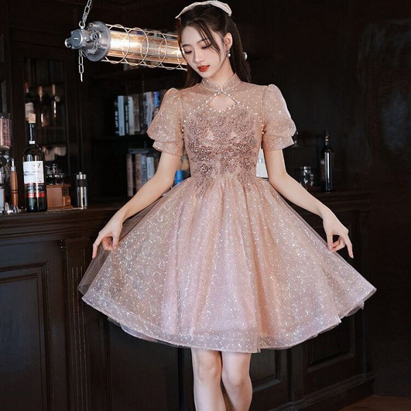 Tổng hợp mẫu váy kim tuyến lấp lánh, kiêu sa