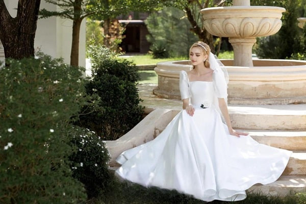 Top 10 Địa chỉ cho thuê áo dạ hội TPHCM giá tốt nhất