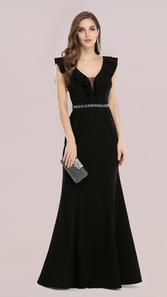 Top những kiểu áo đầm dự tiệc cưới tuổi 40 được yêu thích hiện nay