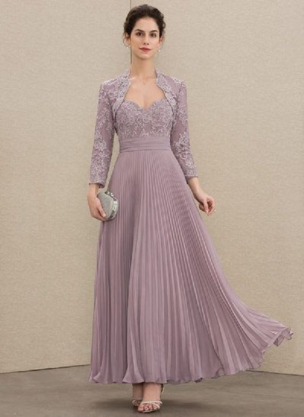 Top những kiểu áo đầm dự tiệc cưới tuổi 40 được yêu thích hiện nay