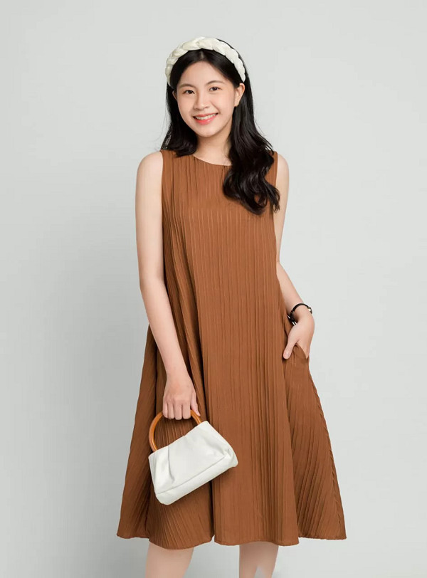 Top mẫu váy chữ A cho người béo bụng thon gọn, hack dáng hiệu quả