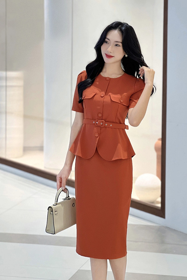 20+ mẫu váy đầm peplum dự tiệc giúp tôn dáng, sang trọng