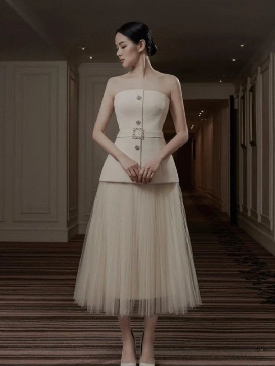 Váy đầm cúp ngực đẹp kiểu dáng sang trọng, gợi cảm &amp; thu hút